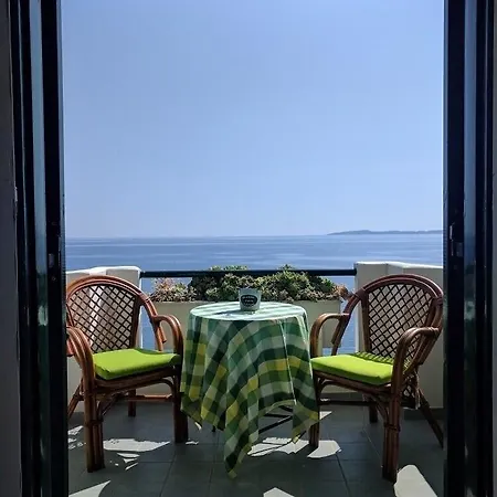 Apollon & Lejlighedshotel 3*