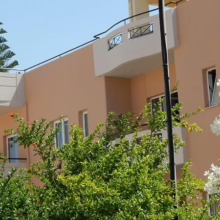 Apollon & Lejlighedshotel 3*