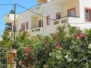 Apollon & Lejlighedshotel Platanés